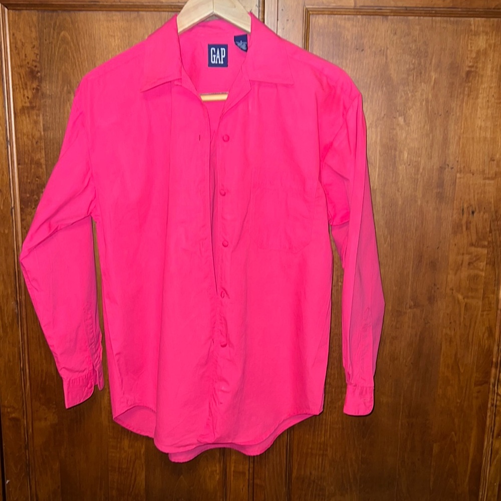 Gap shirt